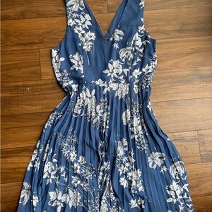 Floral Blue Sleeveless Dress